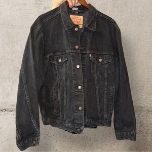 Levi’s Men’s Black Gray Denim Jacket – Excellent Condition